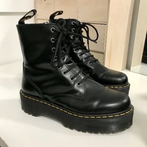 Dr Marten Jadon Platform boot US 10 W or 9 M